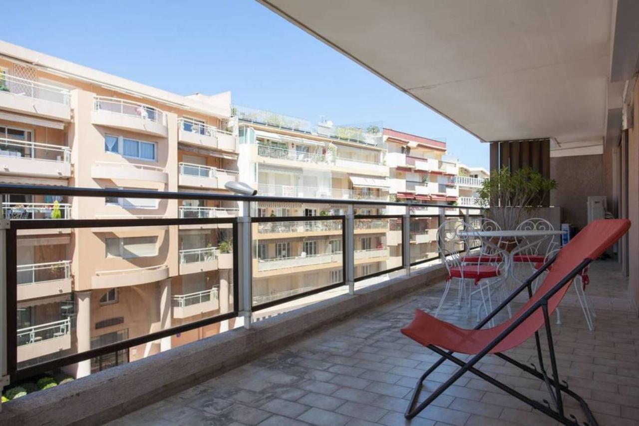 3-Room Apartment With Terrace In Palm Beach Cannes Exteriör bild